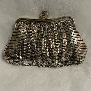 Vintage Whiting & Davis mesh purse with chain strap